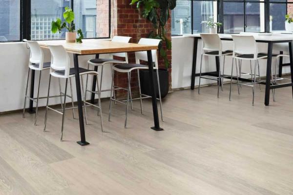 LLP353 Cashmere Oak