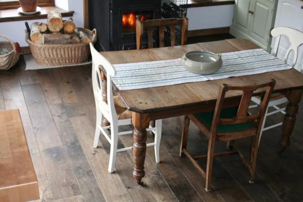 Esco Pelgrim 009a Hluboce Kouřová