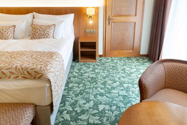 Hotel Savoy Prague 4